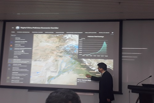 Prof. Wang Juanle, Chinese Academy of Sciences, Beijing, discussed strategies and systems for Belt and Road data sharing and decision-making support on 21 Sep. 2025 at XiongAn, China